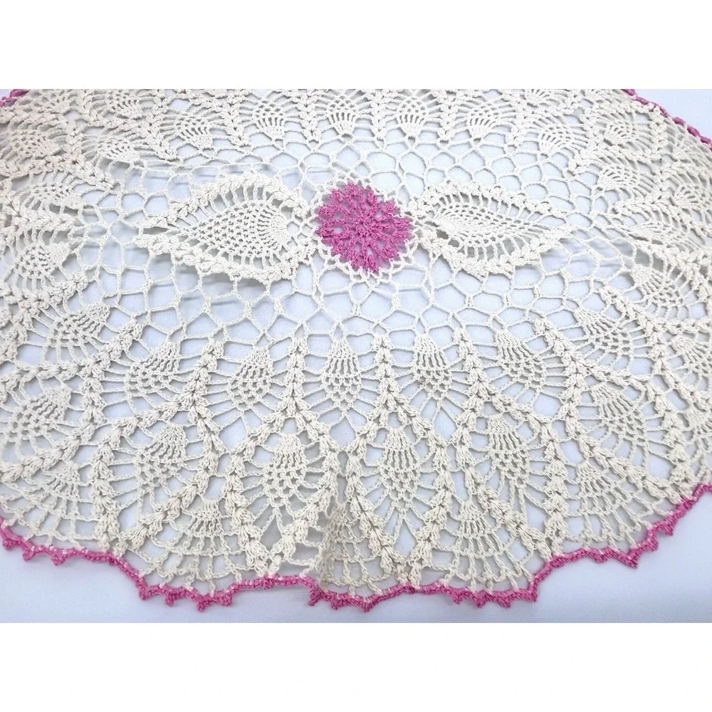 Vintage Handmade Crochet Doily 19x14 Oval Ivory Pink Floral Lace